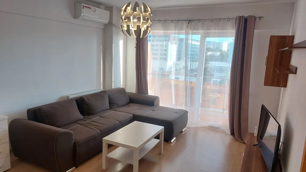 Apartament 2 camere de închiriat, Viva City